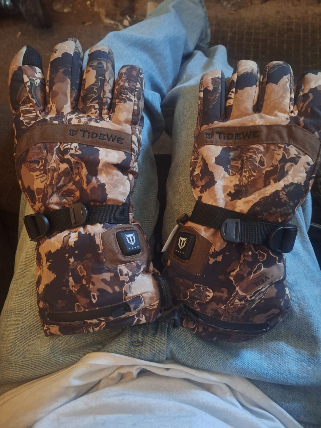 Customer photo review of Heated Insulated Hunting Gloves