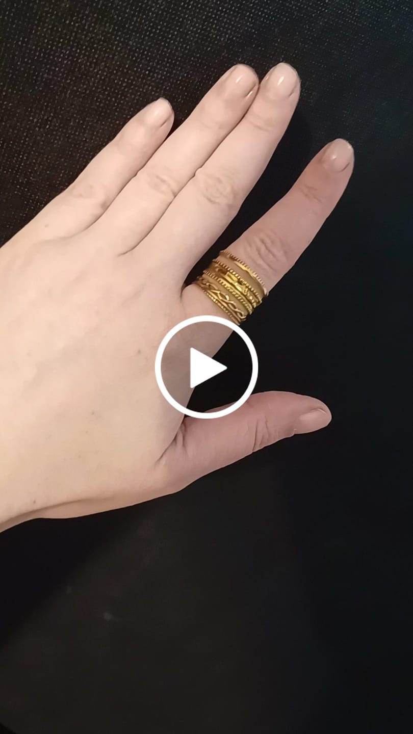 Customer video review of Anel Royale Ajustável Banhado em Ouro 18k