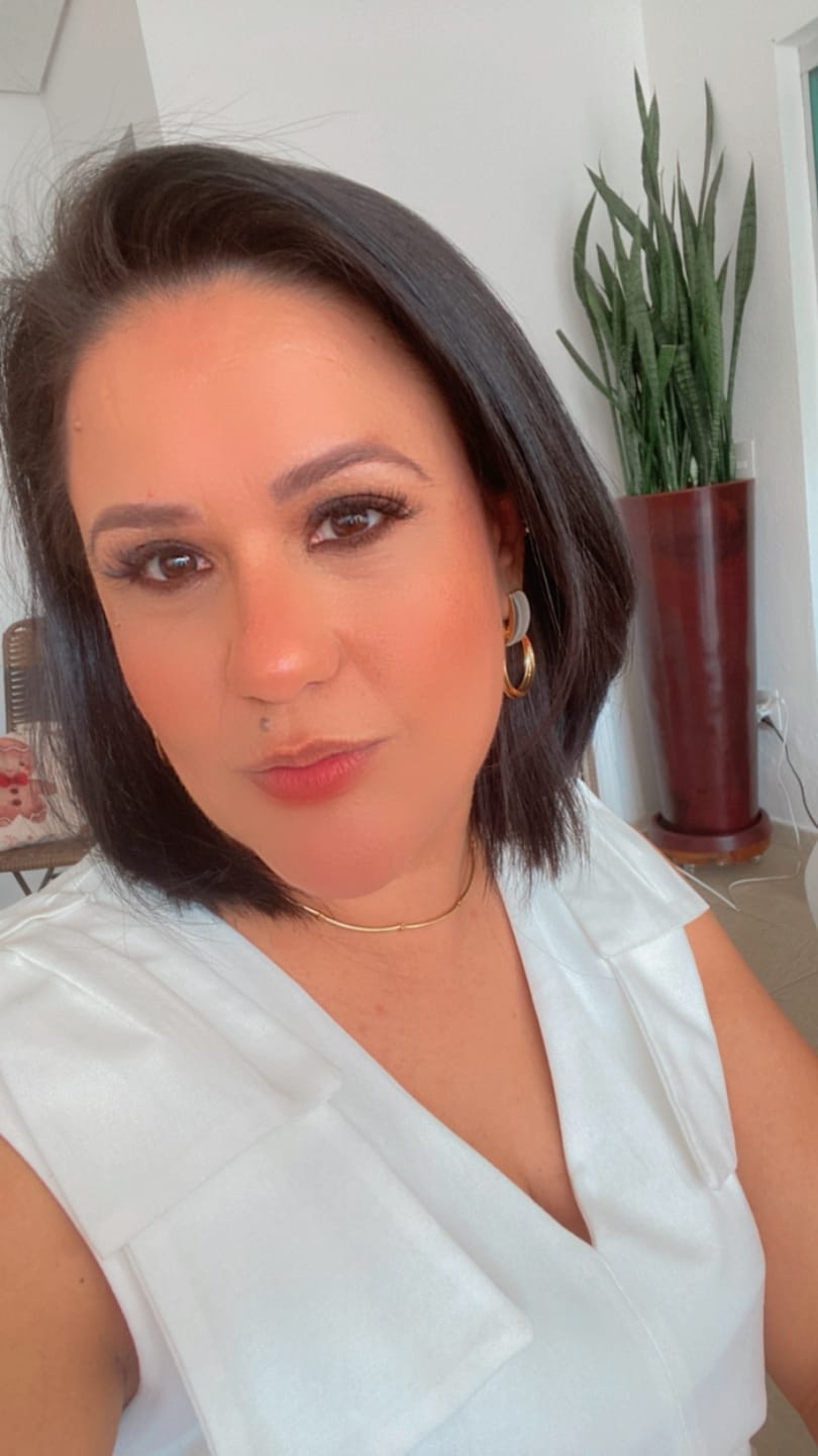 Customer photo review of EYE PENCIL | REAL BROWN - LÁPIS PARA OLHOS