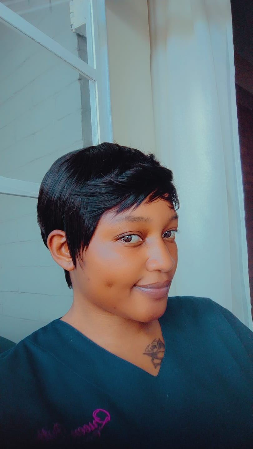 Customer photo review of Chic Pixie Cut Wig - Trendy and Natural Human Hair