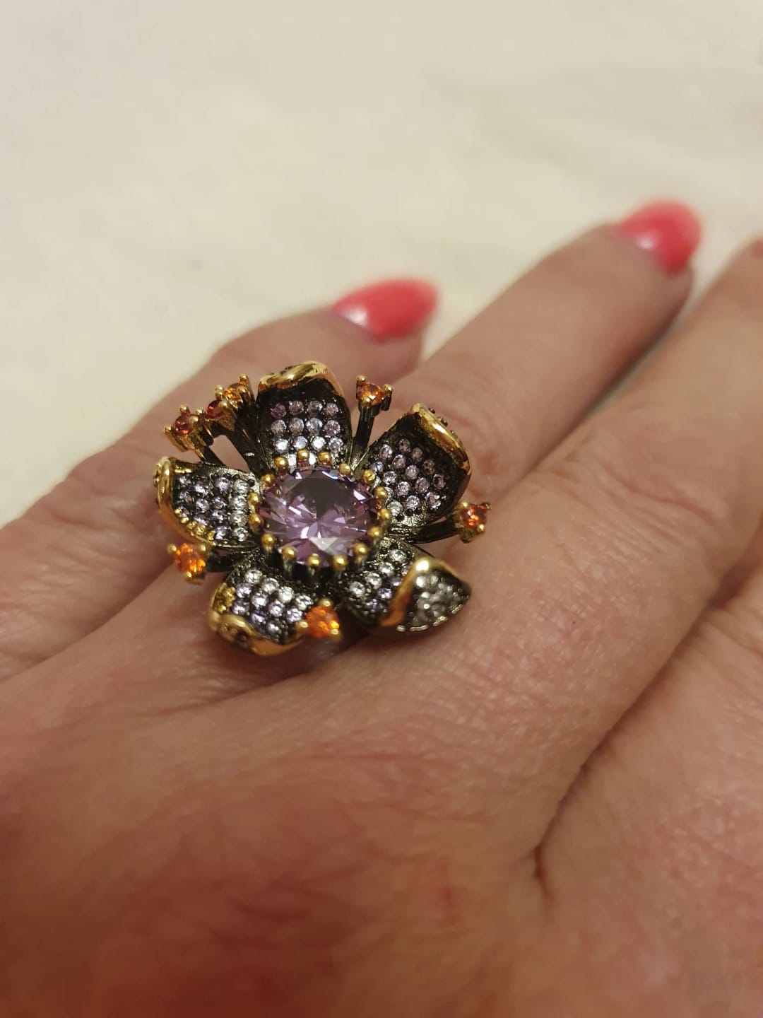 Customer photo review of Black Gold Ring Flower-Shaped Zircon — Purple | KIMLUD