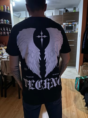 Customer photo review of Fly with me (Basic Shirt)