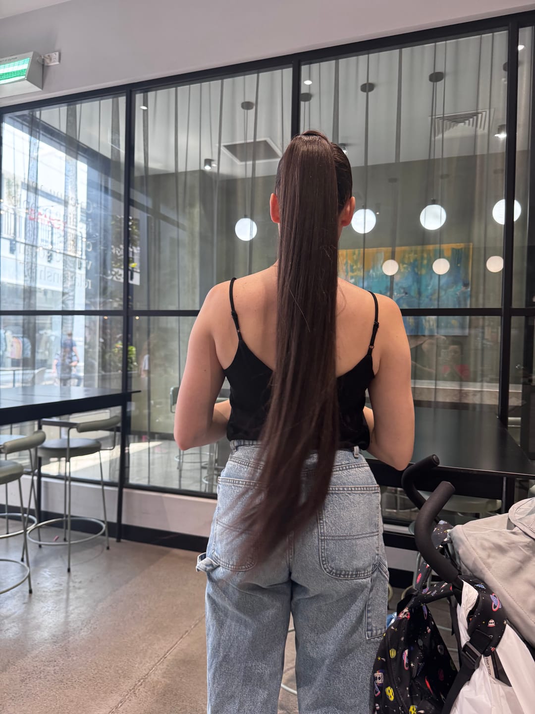 Customer photo review of Ultra Sleek 34"