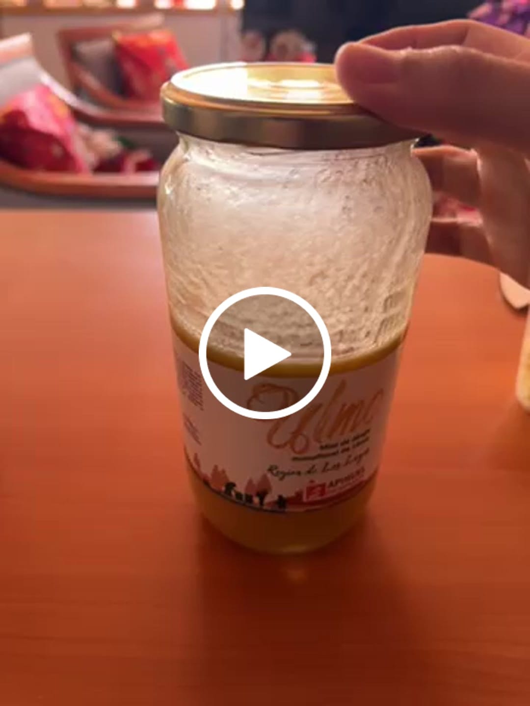 Customer video review of Miel de Ulmo 1.3 kg
