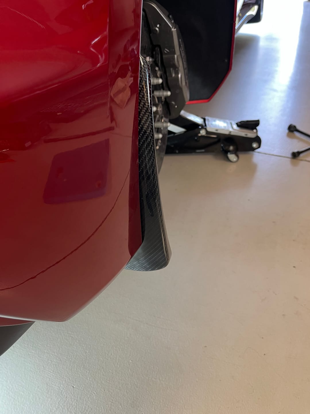 Customer photo review of Chevrolet Corvette C8 Z06 XL Extended Front & Rear Splash Guard