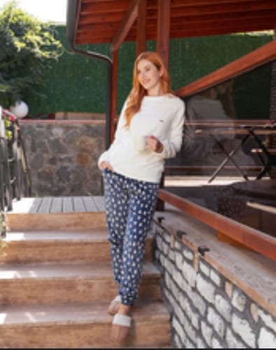 Customer photo review of Good Night بيجاما حريمي توب بولار زجزاج وبنطلون قطيفة قطن