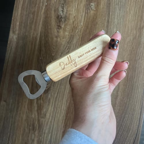 Customer photo review of Personalisierter Flaschenöffner aus Holz