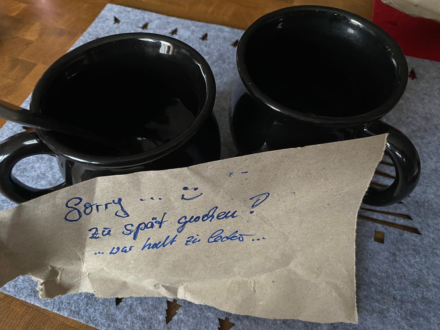 Customer photo review of Schwarze Kessel Tasse