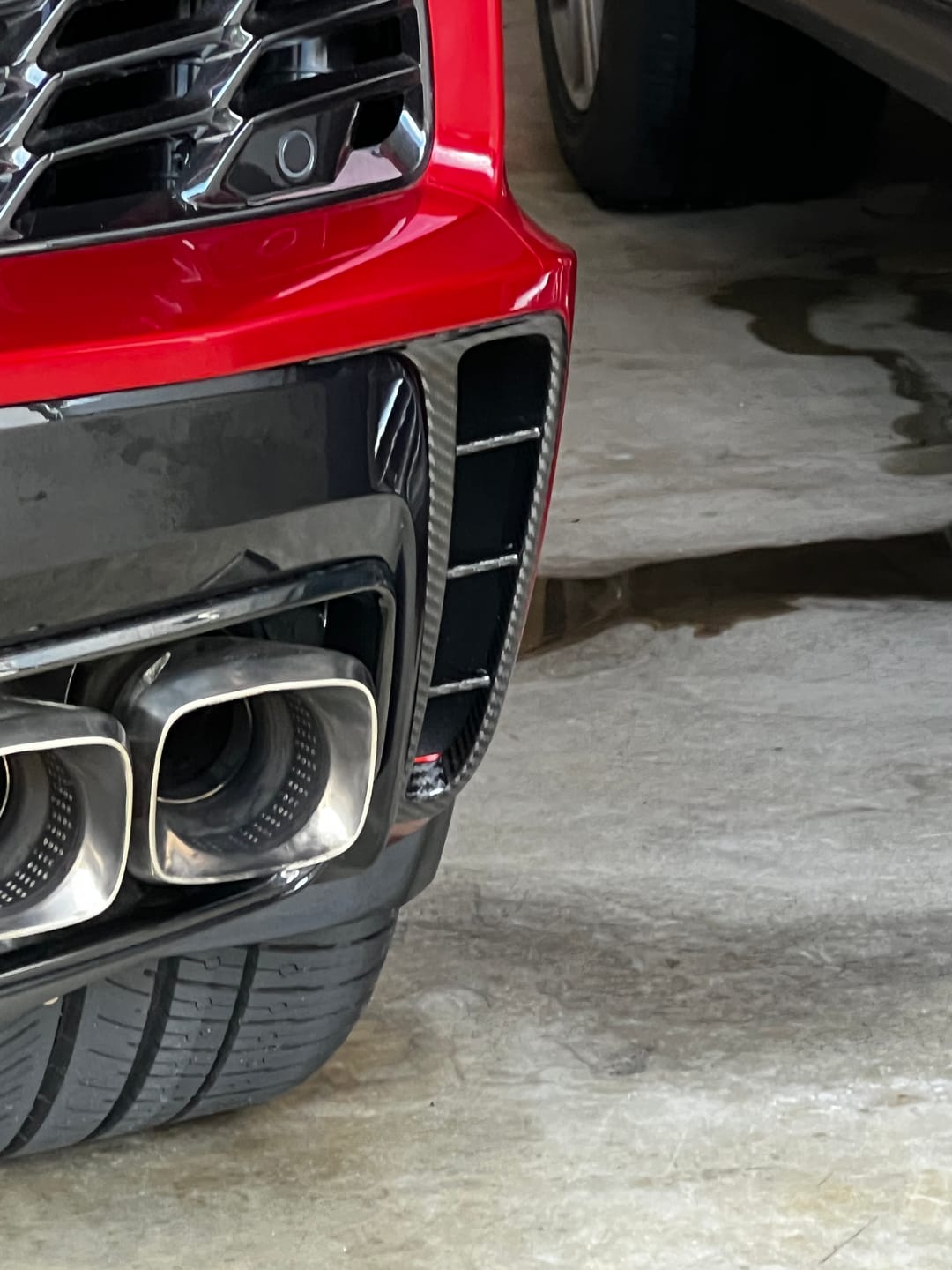 Customer photo review of Chevrolet Corvette C8 Z06 Rear Side Vent Cover