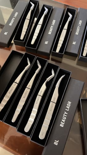 Customer photo review of Isolate Tweezer Nº 09 (New)