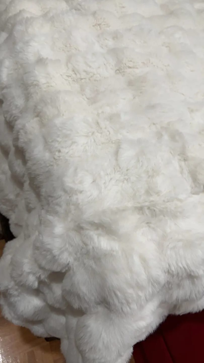 Customer photo review of Nordic Cozy Blanket