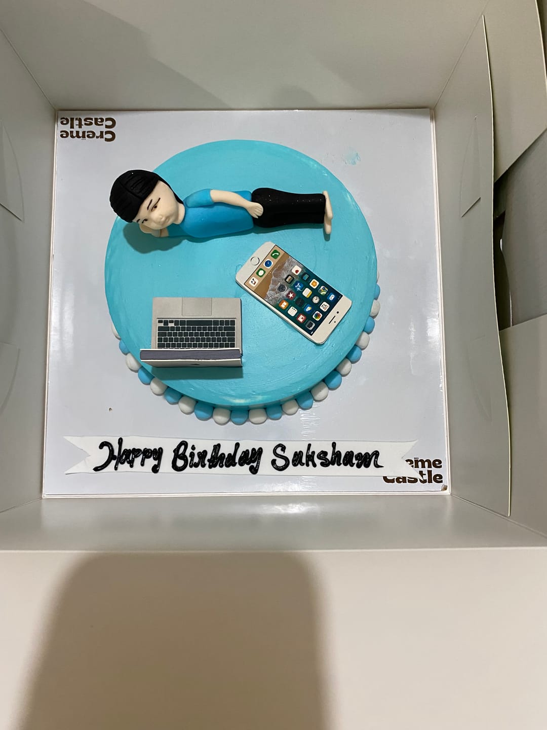 Customer photo review of Side Workaholic Cake