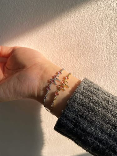 Customer photo review of CB Bow Zircon Bracelet