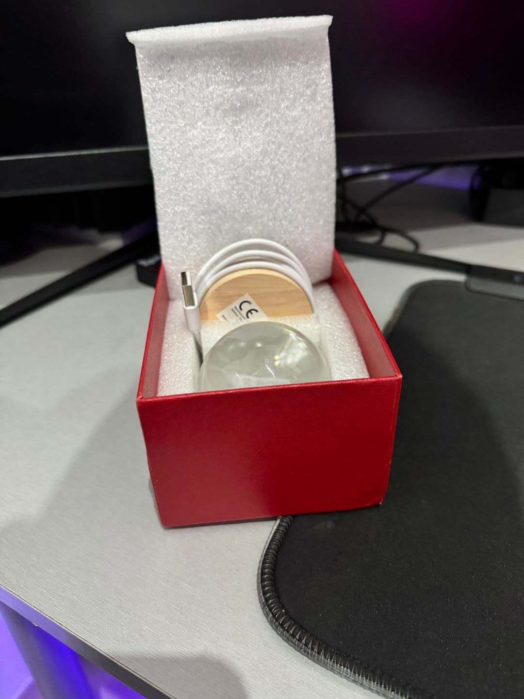 Customer photo review of Esfera de cristal Personalizable
