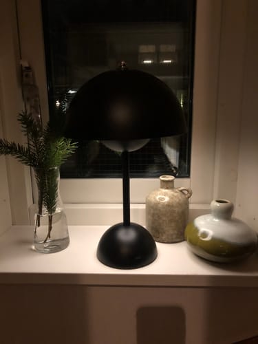 Customer photo review of Bordslampa - Svamplampa Flowerbud - Batteridriven 5000 mAH