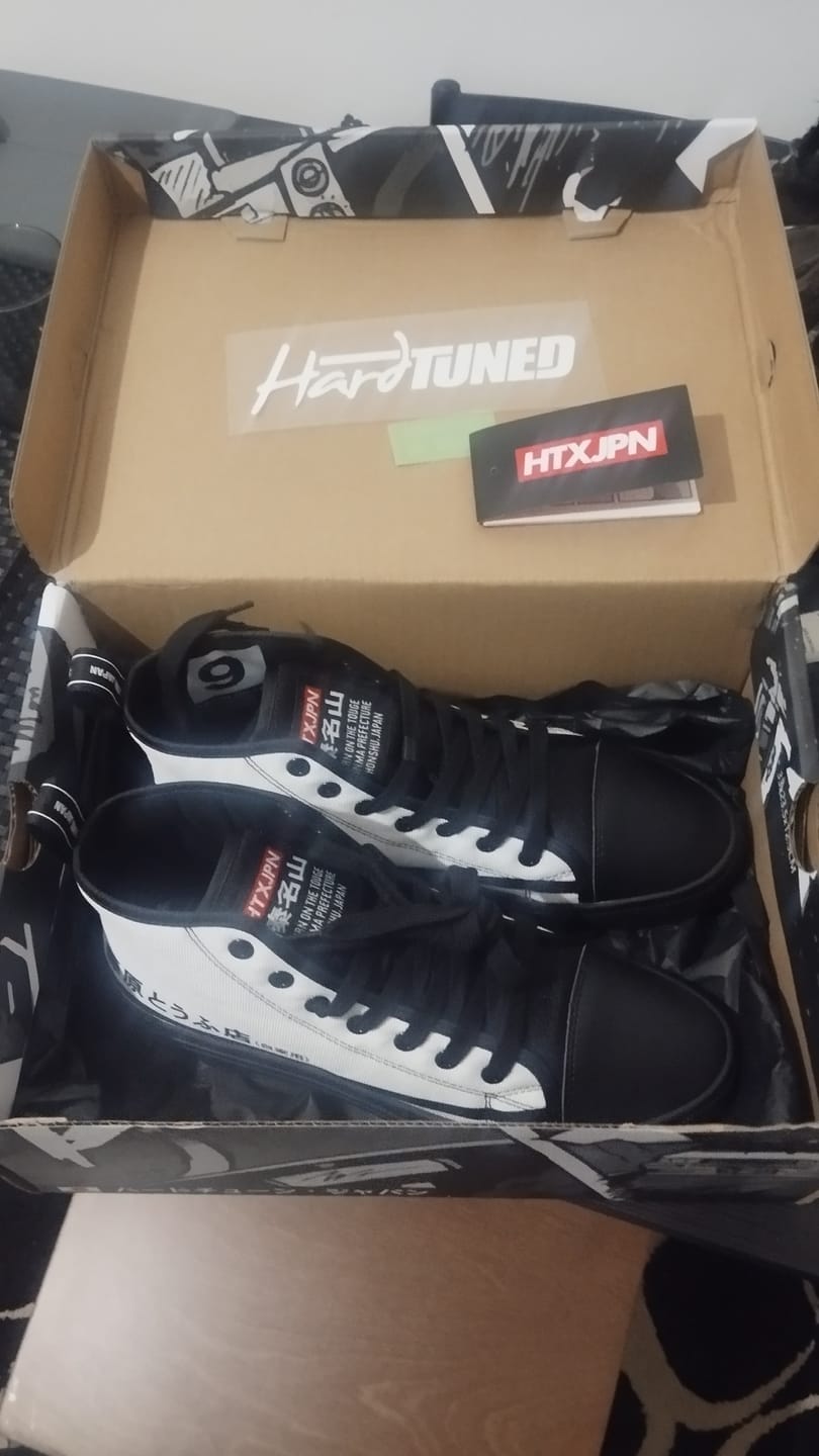 Customer photo review of HTXJPN Fuji2 High Top Sneakers