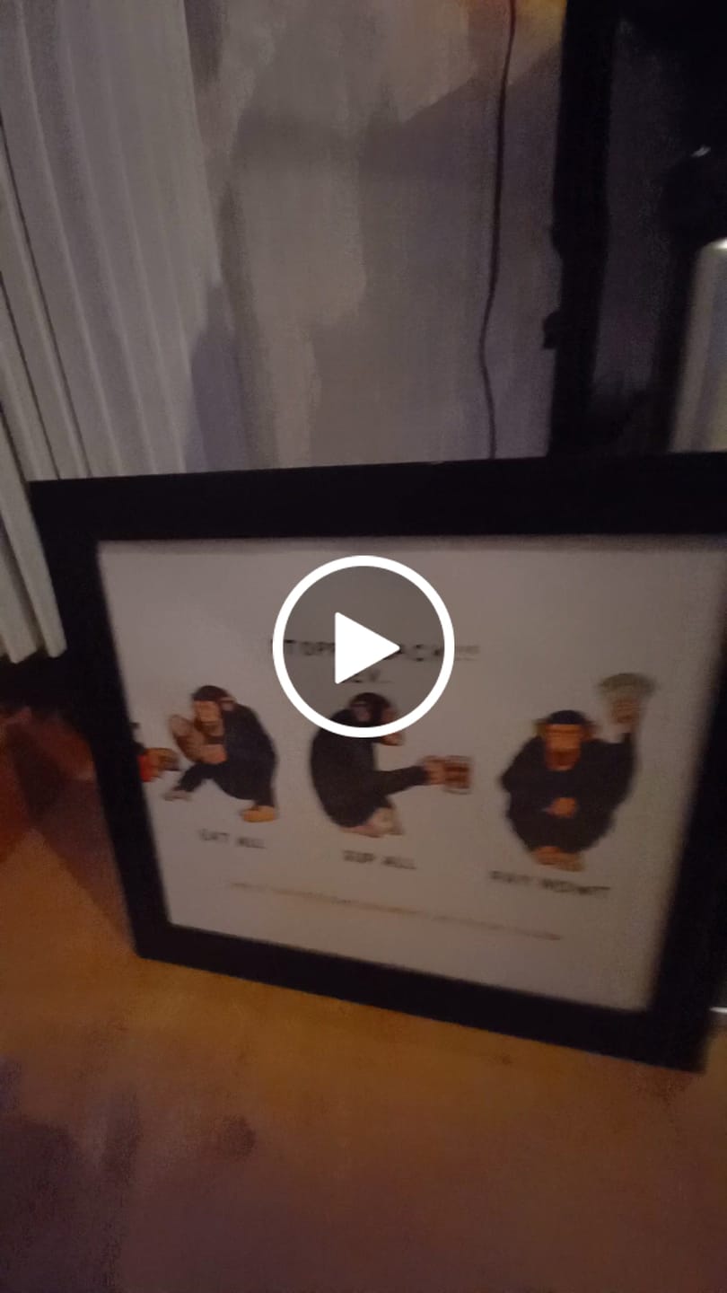 Customer video review of Yorkshire Lass - Print
