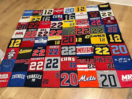 T-shirt quilt featuring cubs, mets by Mary Katherine from MS
