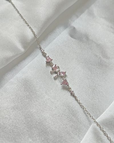 Customer photo review of CB Bow Zircon Bracelet