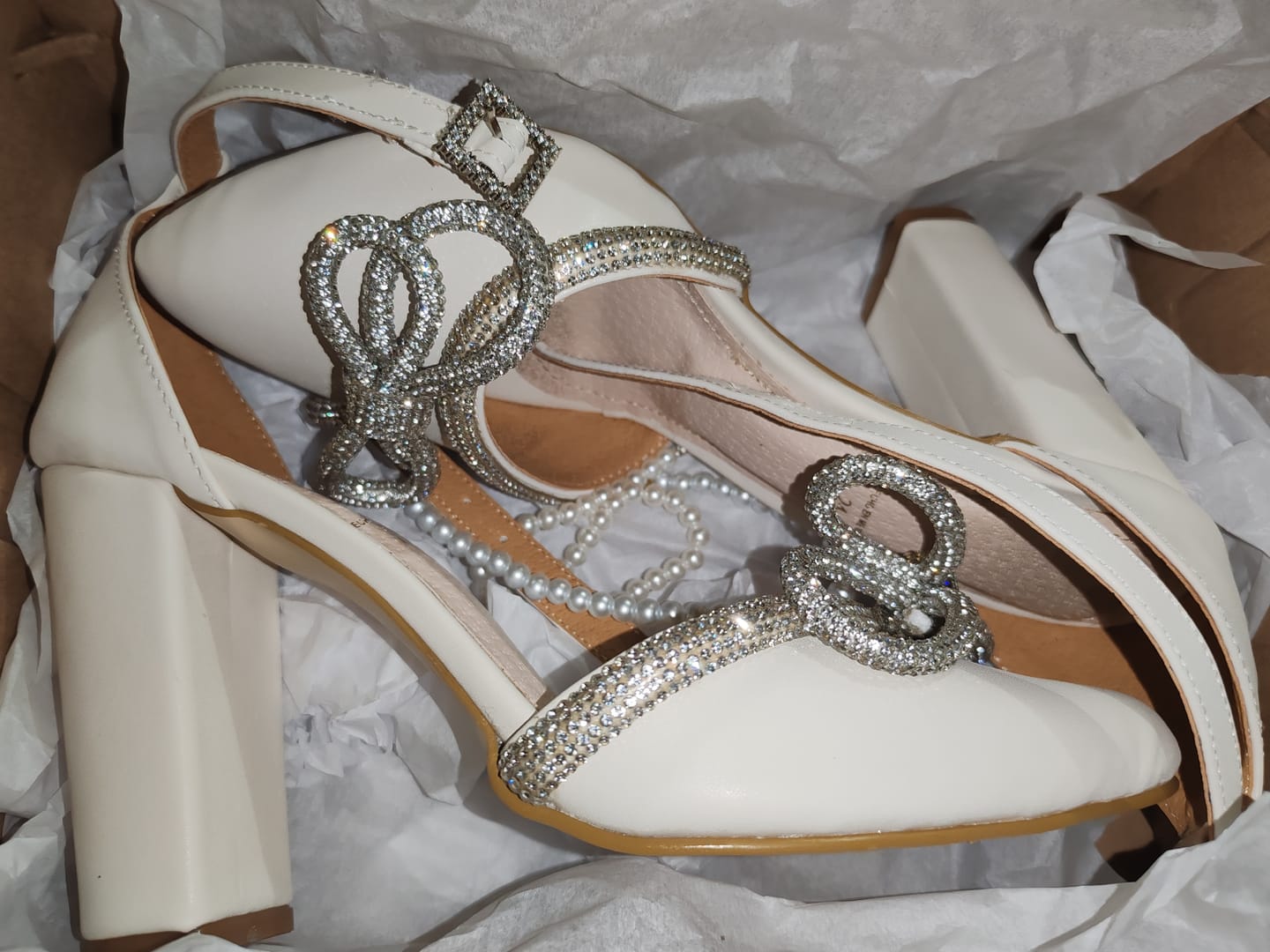 Customer photo review of Zapatilla Agatha para Novia