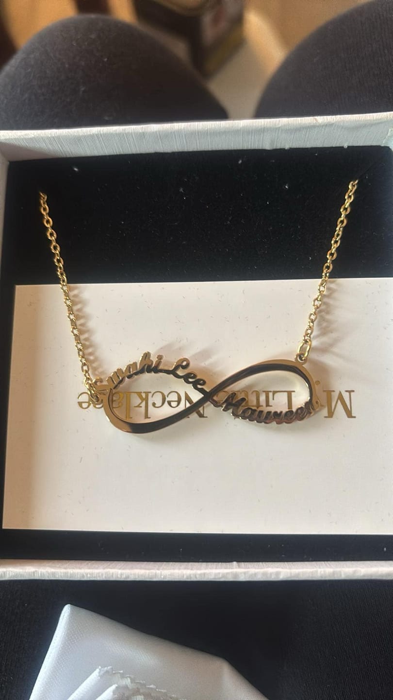 Customer photo review of Collier Infini Personnalisé Deux Prénoms