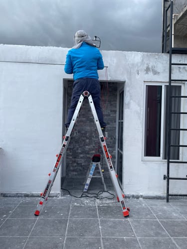 Customer photo review of Escalera de Aluminio Multiposición 17' Tipo IA Leveler Little Giant 16517-803