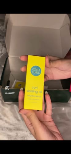 Customer photo review of Hair Growth & Anti-Frizz Oil