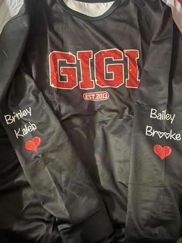 Customer photo review of Personalized Glitter Custom Name Mimi Nana Grandma Est And Kids Sweatshirt