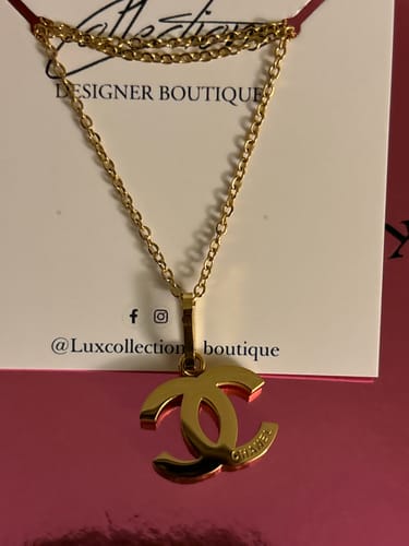 Customer photo review of CC Paris Earrings