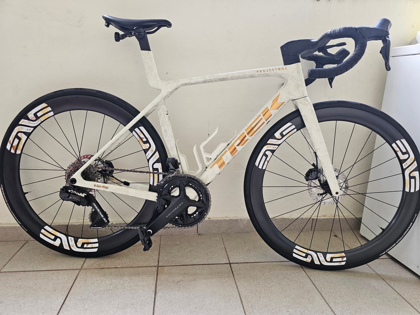 Customer photo review of Custom ENVE SES 4.5 Rim Decals