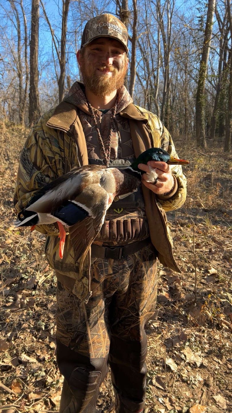Customer photo review of MarshWarrior Chest Waders Men's Waterfowl Hunting 200 Gram 3M Thinsulate Neoprene Waders