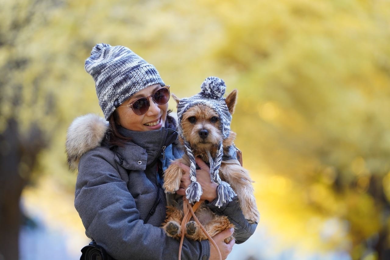 Customer photo review of Human Pompom Hat - Salt and Pepper