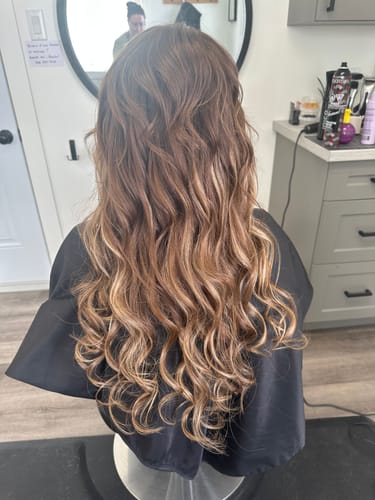 Customer photo review of Full Shine Fusion Nail U Tip Human Hair Extensions 100% Remy Hair Highlights (#P3/27)