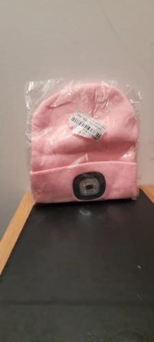 Customer photo review of Lumi Light Beanie