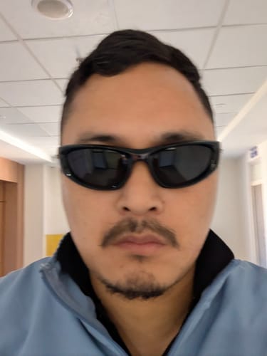 Customer photo review of Echelon | Black Polarized Sunglasses - PMG4020