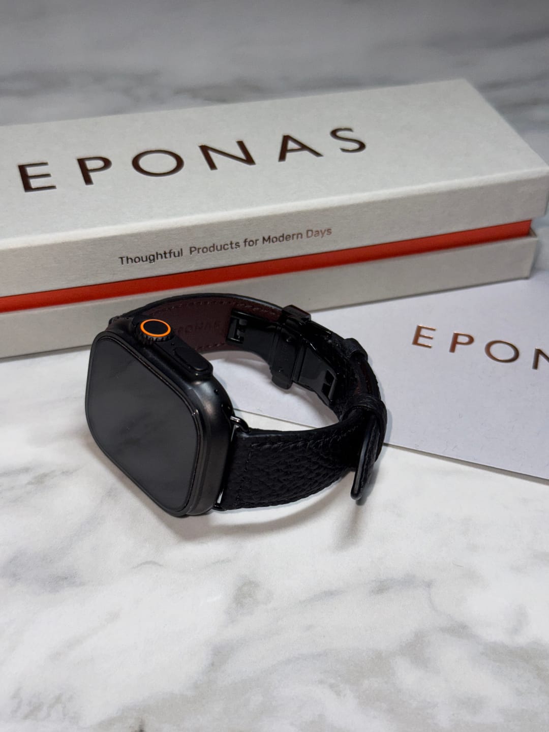 Customer photo review of Apple Watch Ultra 49mm 用レザーバンド Wide  /シルバーメタル