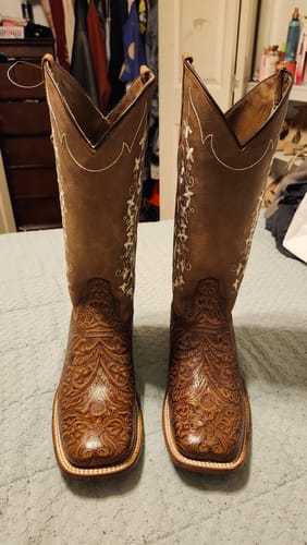 Customer photo review of "TANIA" TOOLED | WOMEN SQUARE TOE BOOTS