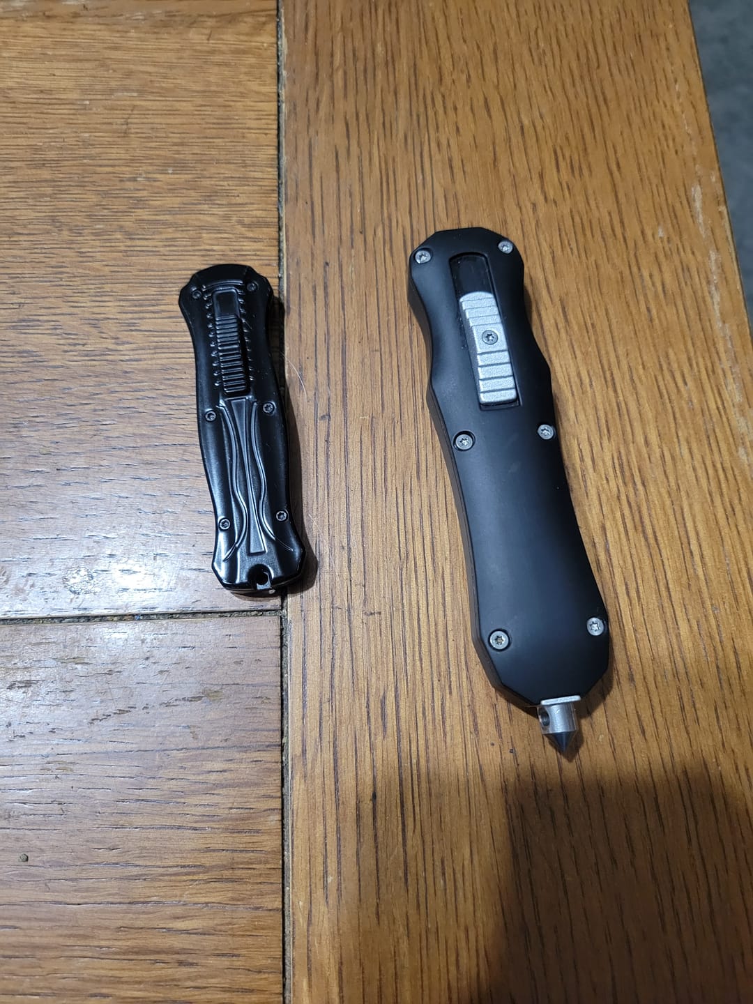 Customer photo review of Black Reaper OTF Knife