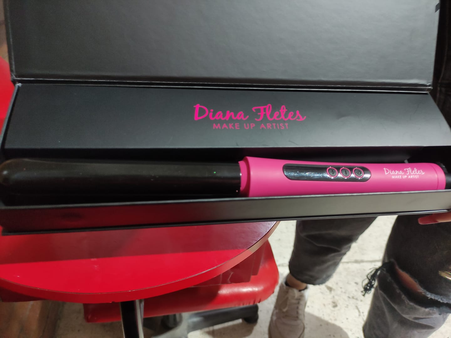 Customer photo review of Ferro Digital Diana Fletes | Elegancia y Precisión en Tu Estilizado