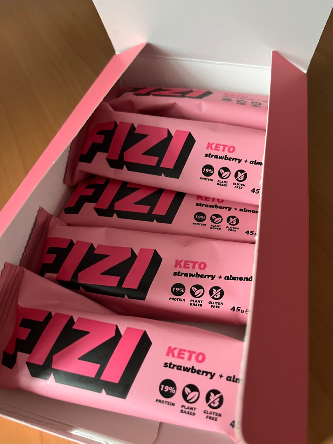 Customer photo review of Strawberry + almond x10 шт.
