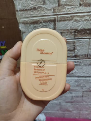Customer photo review of Dear Gleamy Premium Sunscreen SPF 50