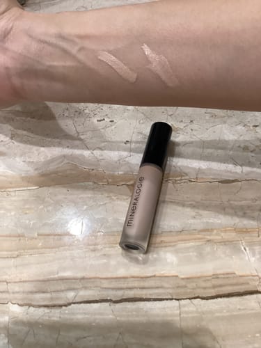 Customer photo review of Ultimate Cream Concealer