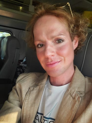 Customer photo review of lipstick farrah - limited edition