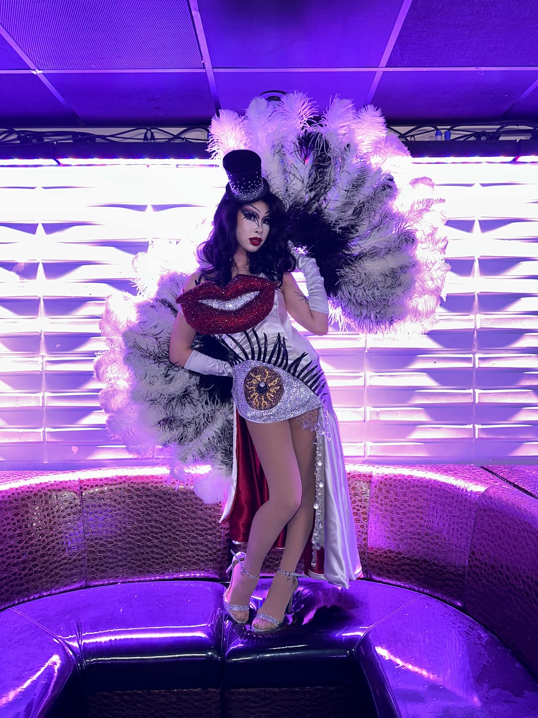 Customer photo review of Romance Burlesque Fan - Double Layer