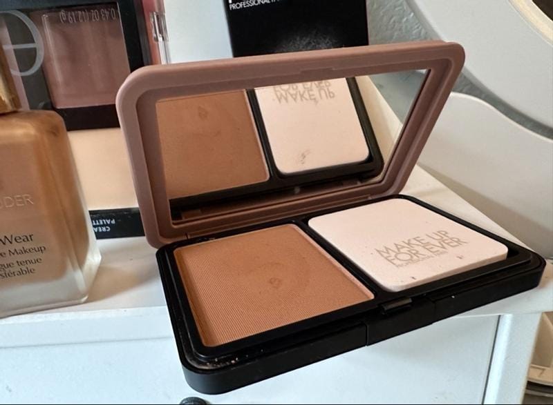 Customer photo review of HD Skin Matte Velvet Foundation Powder