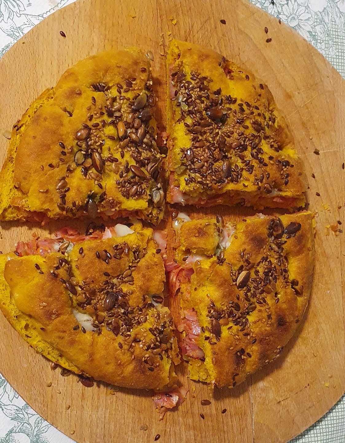 Customer photo review of Focaccia alla Curcuma con Semi Misti