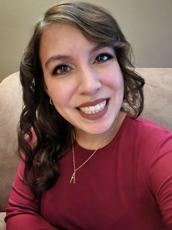 Customer photo review of HD Skin Matte Velvet Foundation Powder