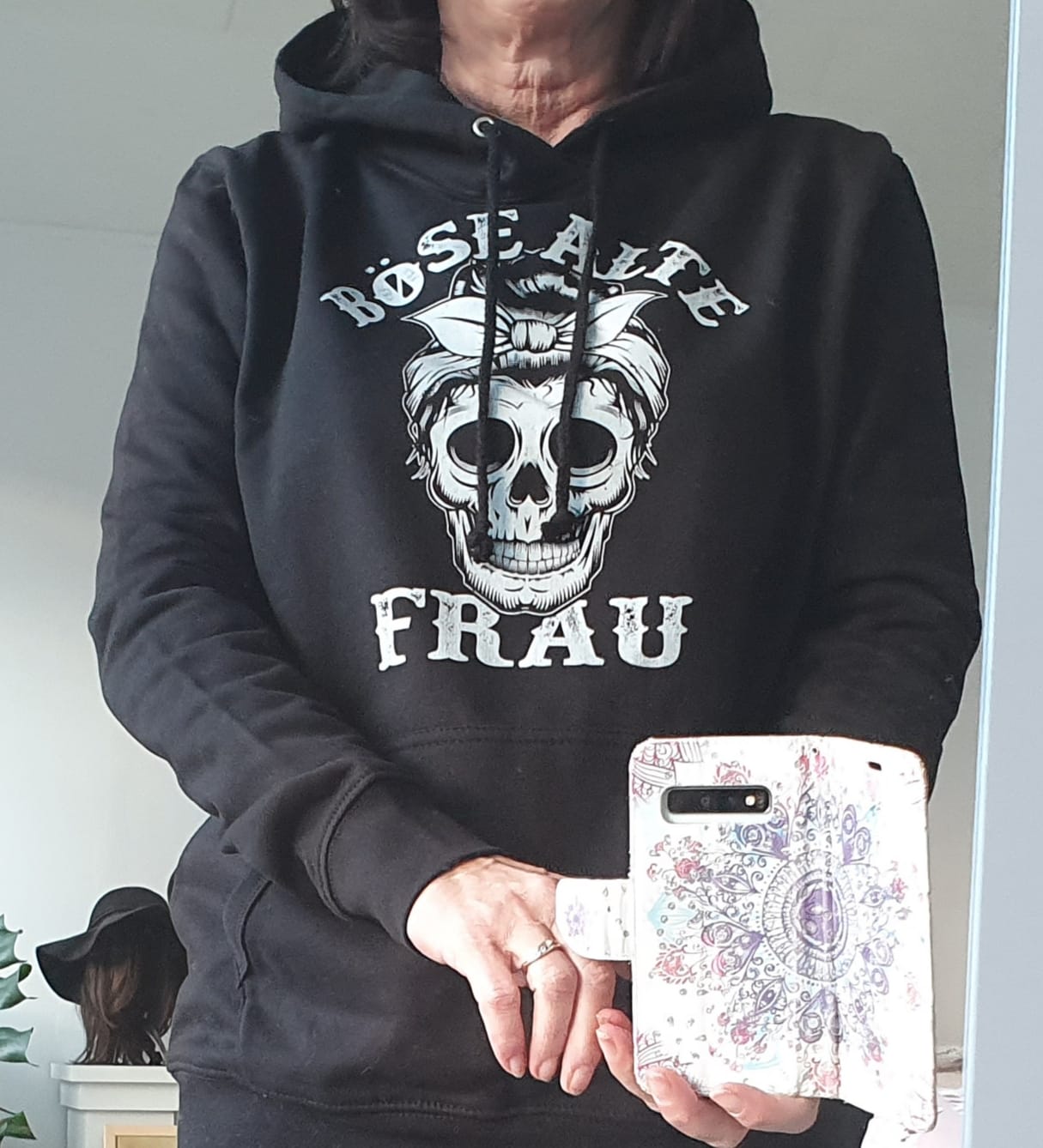 Customer photo review of Böse alte Frau - Damen Hoodie