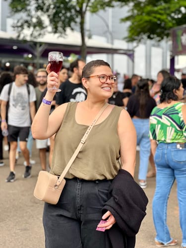 Liliane A. review of Calça Jeans Slouchy Cacau Preta image 1 out of 1