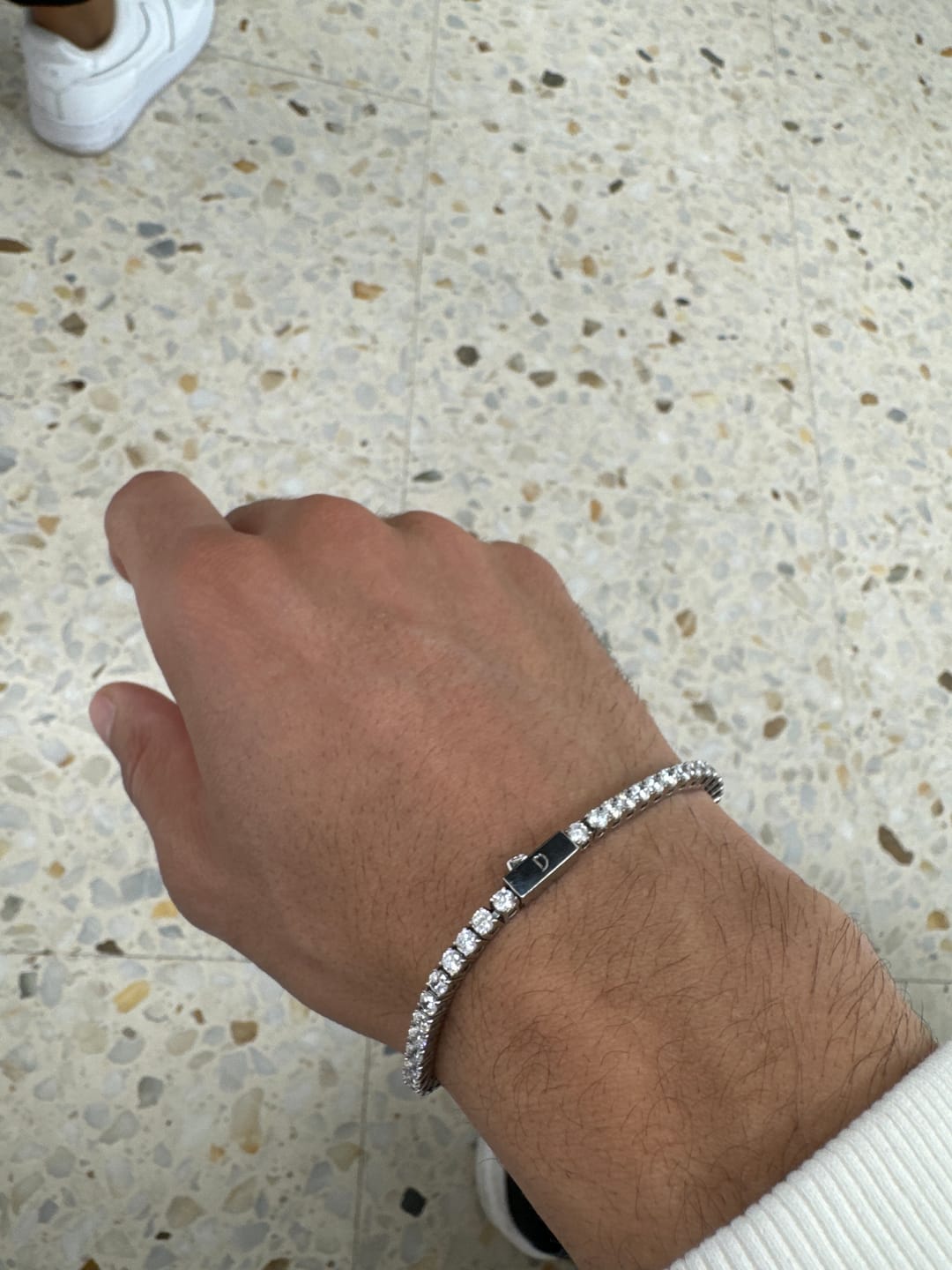 Customer photo review of TENNISBOY BRACELET. - 3MM WHITE GOLD
